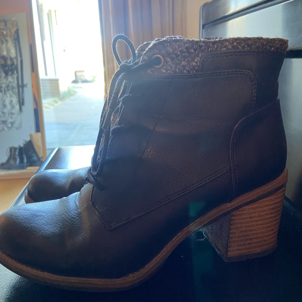 Black ankle booties